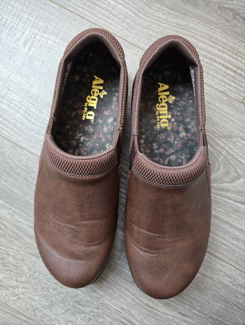 Alegria Brown Slip On Comfort Shoes Workwear Work Size 40 - Picture 2 of 6